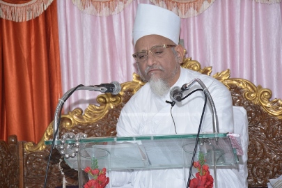 Moharram ul-Haraam 1437 AH: Haatim ul-Khayraat wa Rabee' ul-Barakaat Haatim Zakiyuddin saheb (tus) and Majlis-e-Husaini